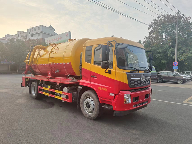 東風(fēng)天錦15方清洗吸污車